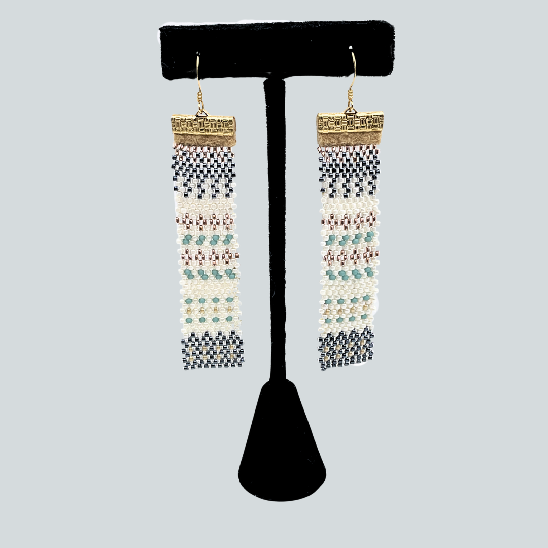 IA-O $270 Bracelet and Earring Set