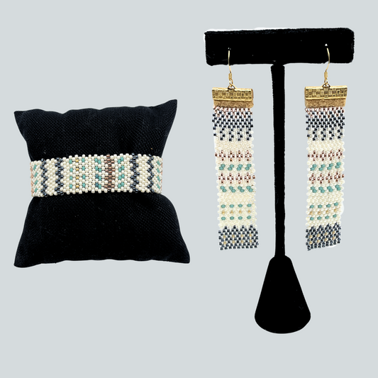 IA-O $270 Bracelet and Earring Set